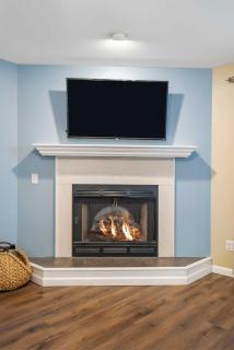 Bungalow on the Bluffs with Resort Amenities - 3