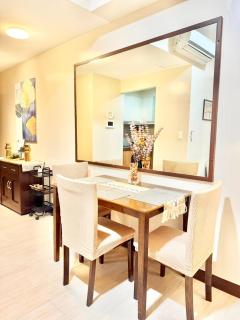 Santis Condotels at Eighty One Newport Blvd Across NAIA Terminal 3 - 8