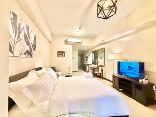 Santis Condotels at Eighty One Newport Blvd Across NAIA Terminal 3 - 7