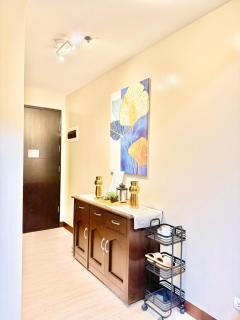 Santis Condotels at Eighty One Newport Blvd Across NAIA Terminal 3 - 4