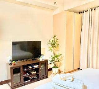 Santis Condotels at Eighty One Newport Blvd Across NAIA Terminal 3 - 6