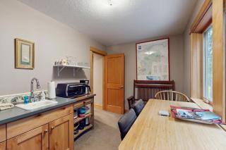 Riversong Retreat in Welches - 8