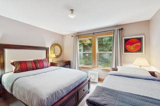 Riversong Retreat in Welches - 2