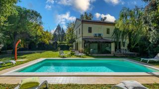 Luce tra i Saggi 8 by Marche Holiday Villas - 0