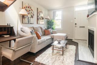 King Bed & Fenced Yard - Floyd's Freedom- - 6