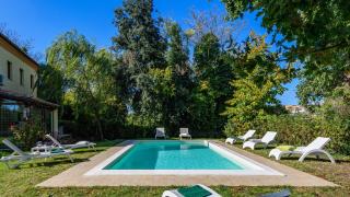 Luce tra i Saggi 8 by Marche Holiday Villas - 1