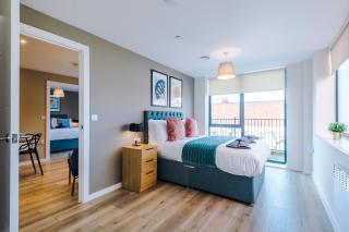 High End 2BR 2BA Parking City Access - 0