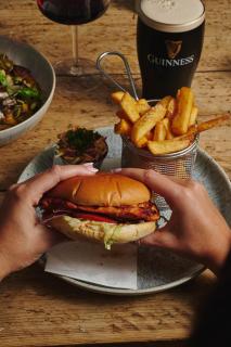 Bankes Arms Hotel - 8