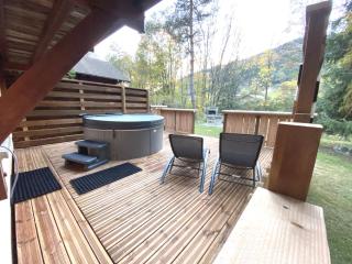 LE GRIZZLY Chalet en bois avec SPA Jacuzzi - 9