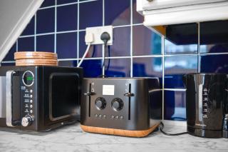 3 Bedrooms and SofaBed with Pool Table, Parking, Garden, WiFi, SmartTV - Pets Allowed - Londen - 3