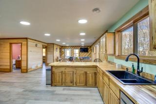 Hunt, Hike and Explore! Private Home in Pequot Lakes - 2