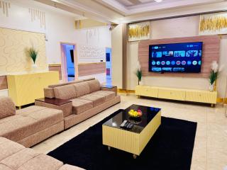 Brand New Luxurious Dreamview Beach Front Apartment - 6