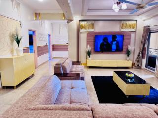 Brand New Luxurious Dreamview Beach Front Apartment - 8