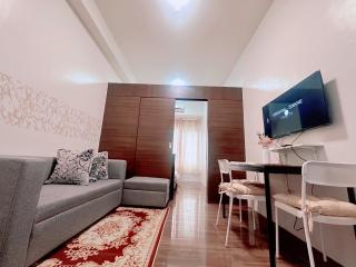 Makati City Ph SnowWhite Staycation - 0