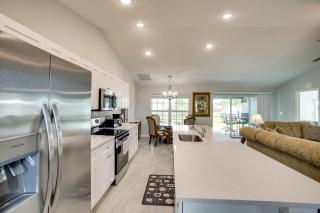 Snowbird Haven with Pet-Friendly Yard in Cape Coral! - Burnt Store Marina - 4