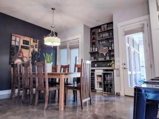 Barton Springs Family Retreat Your Austin Getaway Awaits - 8