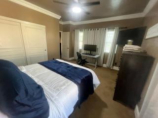 Private room--Ideal for working professionals-- - 1