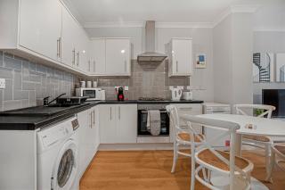 Modern Apartment in West London - 8