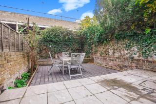 Modern Apartment in West London - 1