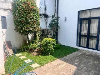 Colombo 6 Kiruapone apartment - 1