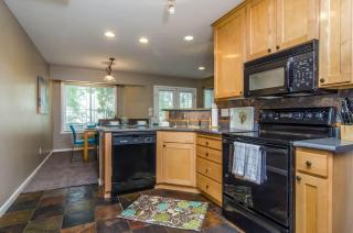 Union Grove in Salt Lake with Hot Tub and Foosball - 1