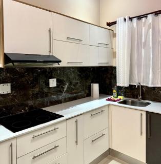 Deluxe Nest - Windhoek - 2