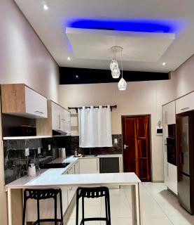 Deluxe Nest - Windhoek - 4