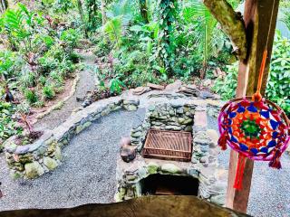 Fairytale Jungle Cottage by the Sea, Bocas - 4