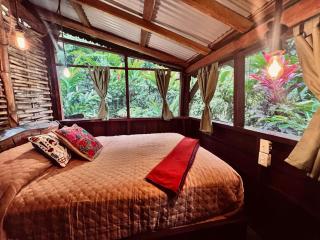 Fairytale Jungle Cottage by the Sea, Bocas - 1