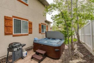 Union Woods in Salt Lake Modern Style with Hot Tub - 0