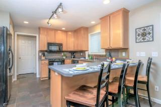 Union Spruces in Salt Lake with Hot Tub and Foosball - 8