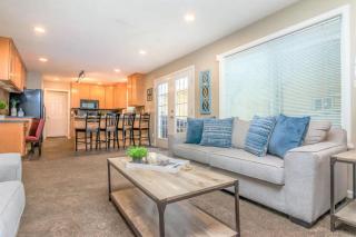 Union Spruces in Salt Lake with Hot Tub and Foosball - 6