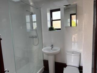 Cottage 1, a Cosy Retreat with Secure Parking - 7