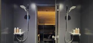 Riverside villa with sauna and jacuzzi - 2