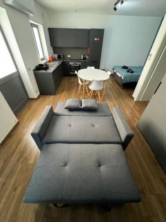 Modern Studio in Central Victoria - 9