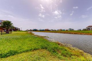 Haven Steps to Beach Community Pond Sleeps12 - 4