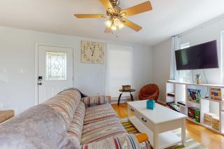 Haven Steps to Beach Community Pond Sleeps12 - 1