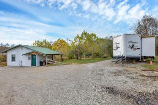 Big Spacious Camper - 7