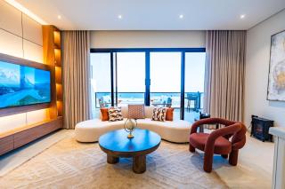 Luxury Seaview Apartment with a Private Balcony - 0