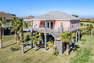 Escape Steps to Beach Large Deck Group Ready - 4