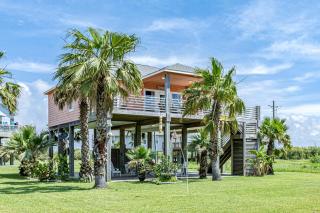 Escape Steps to Beach Large Deck Group Ready - 3