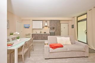 Tra la Rocca e il Lago - 1