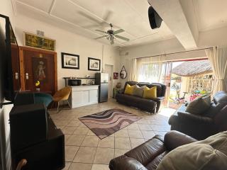 Terry's Cozy Haven - 3