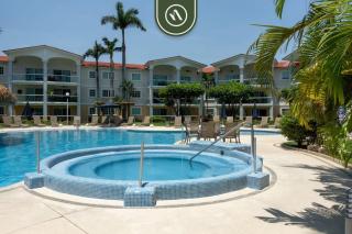 2BR Condo in Acapulco with Private Patio - Pool - 0