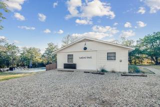 Luxe Poolside Retreat w/Sauna-Minutes from Downtown! - 7