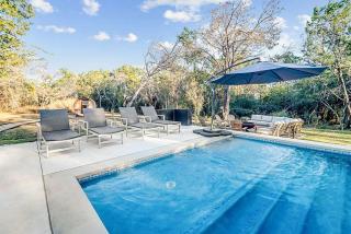 Luxe Poolside Retreat w/Sauna-Minutes from Downtown! - 6