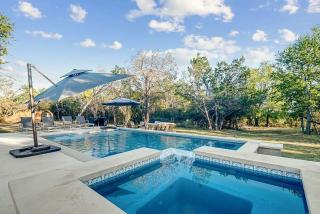 Luxe Poolside Retreat w/Sauna-Minutes from Downtown! - 4