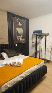 Viroga Suite Apartments - 9