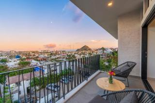 Amazing Apartment - Terrace Overlooking the Marina - 0