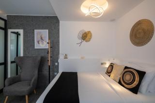 Mykonos Double Luxury Mini Suites-With External Hot spa Adults only - 2